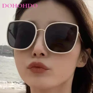 Oversized Metal Cat-Eye Sunglasses – Luxury Designer UV400 Shades for Men & Women
